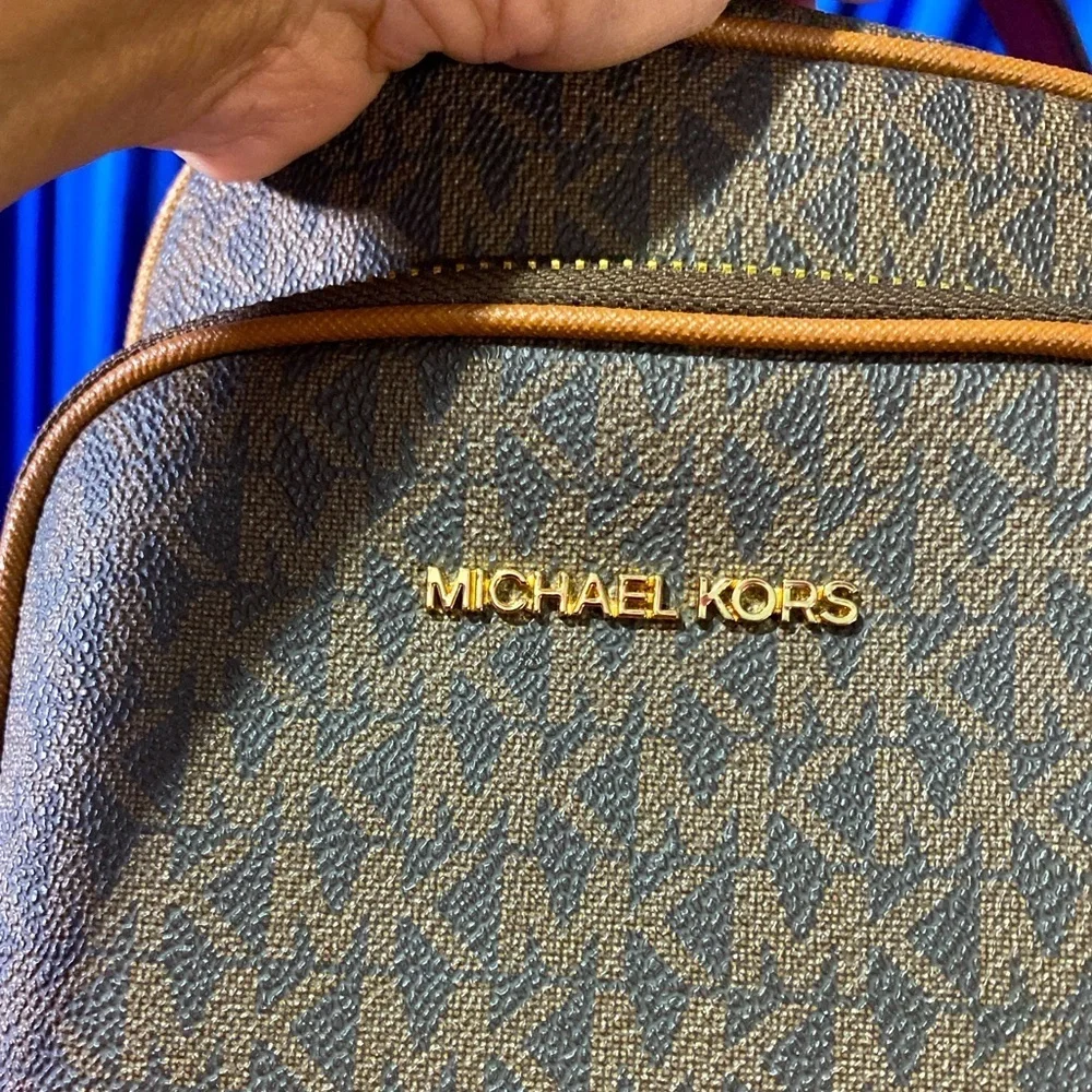 MICHAEL KORS Jet Set Travel Signature PVC Medium Logo Chain Crossbody Bag, EUC